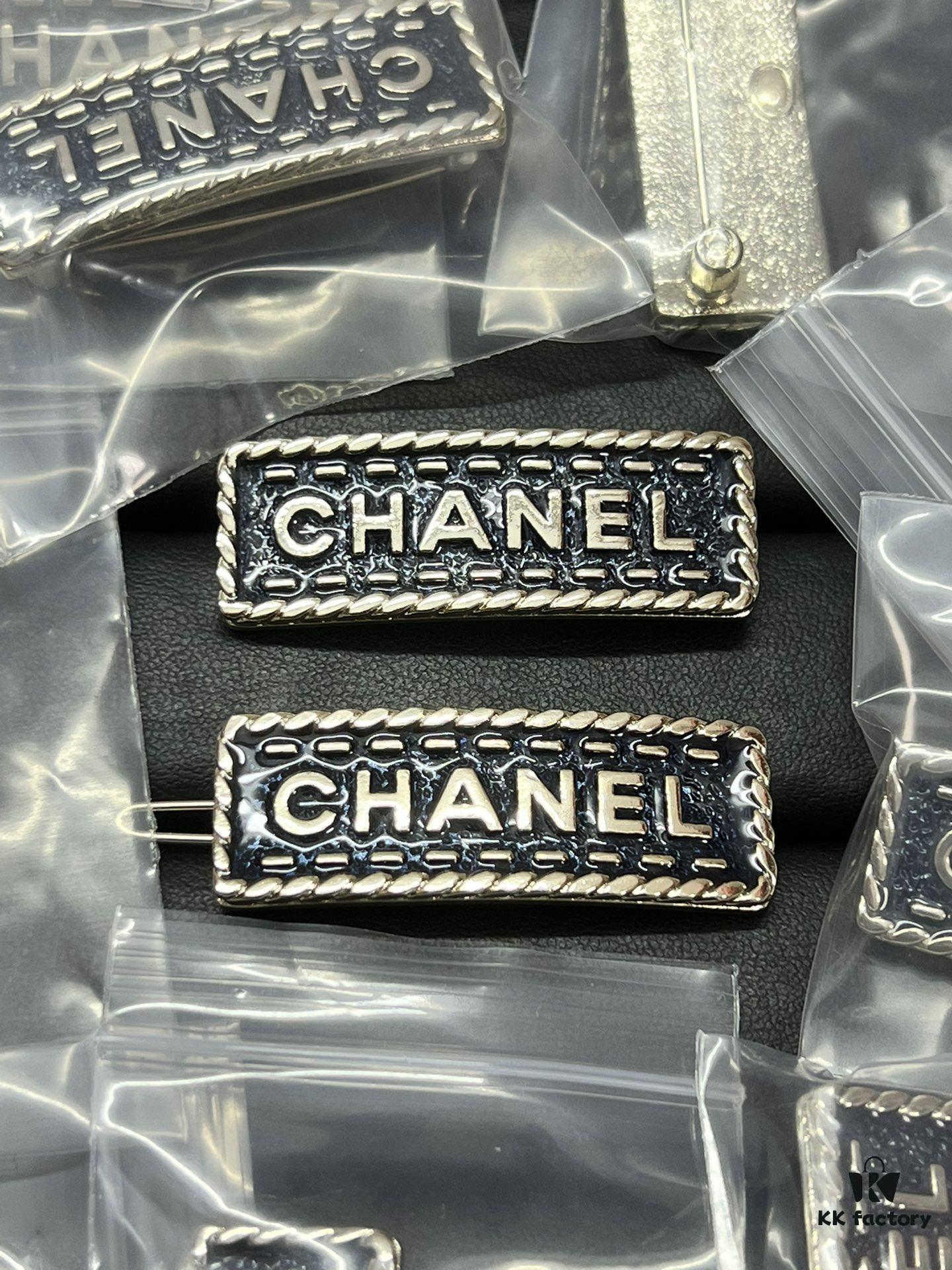 692fff2699f2d84055c8eabe Xiaoxiang New Style Rectangular Denim Hair Clip + Brooch