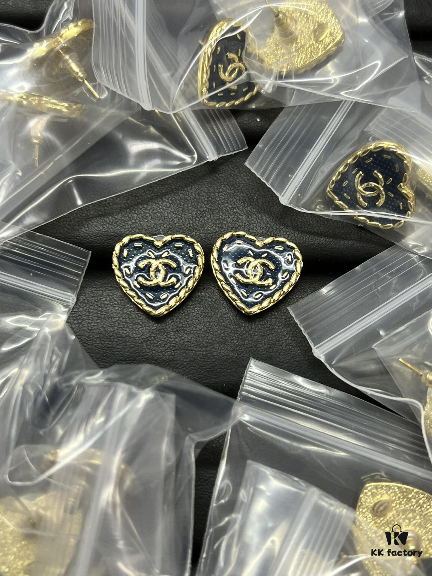 Chic New Style Denim Leather Heart Stud Earrings