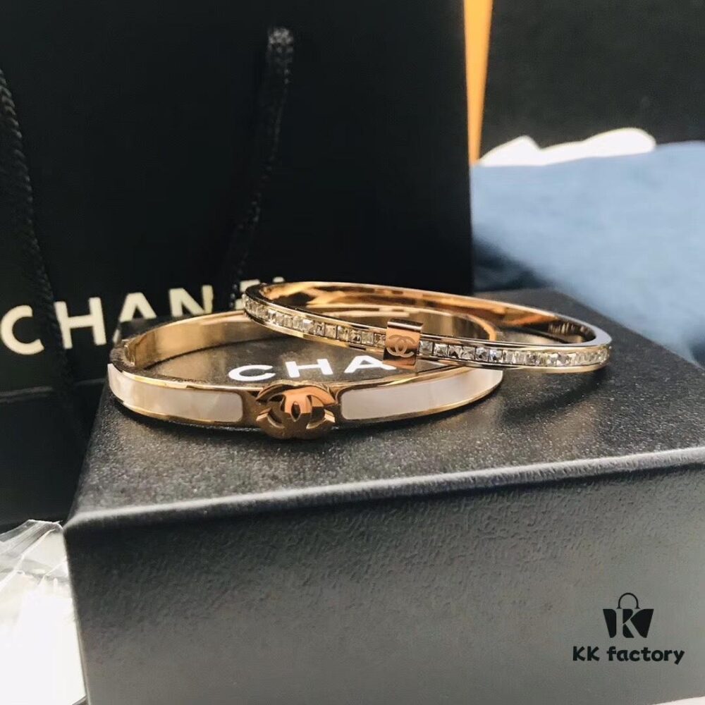 692fff5399f2d84055c8eb00 Chanel Latest Bracelet Genuine Authentic Highest Quality No Flaw Fashionable and Minimalist Elegant Unique Beautiful