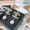 Eternal Double C Pendant Design – Timeless Classic!