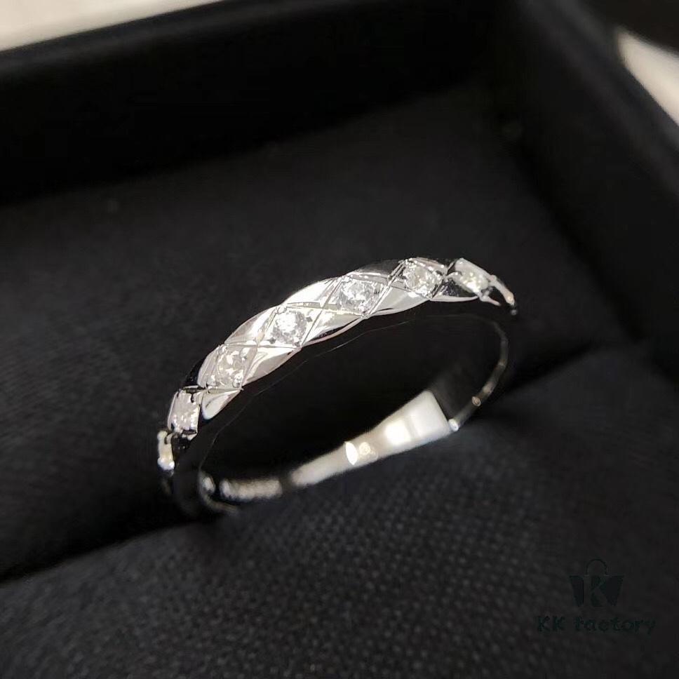 692fff7399f2d84055c8eb39 Chanel Quilted Full Diamond Ring Narrow Version, Currently the Hottest Fashion Item, Simple Style for Perfect Elegance