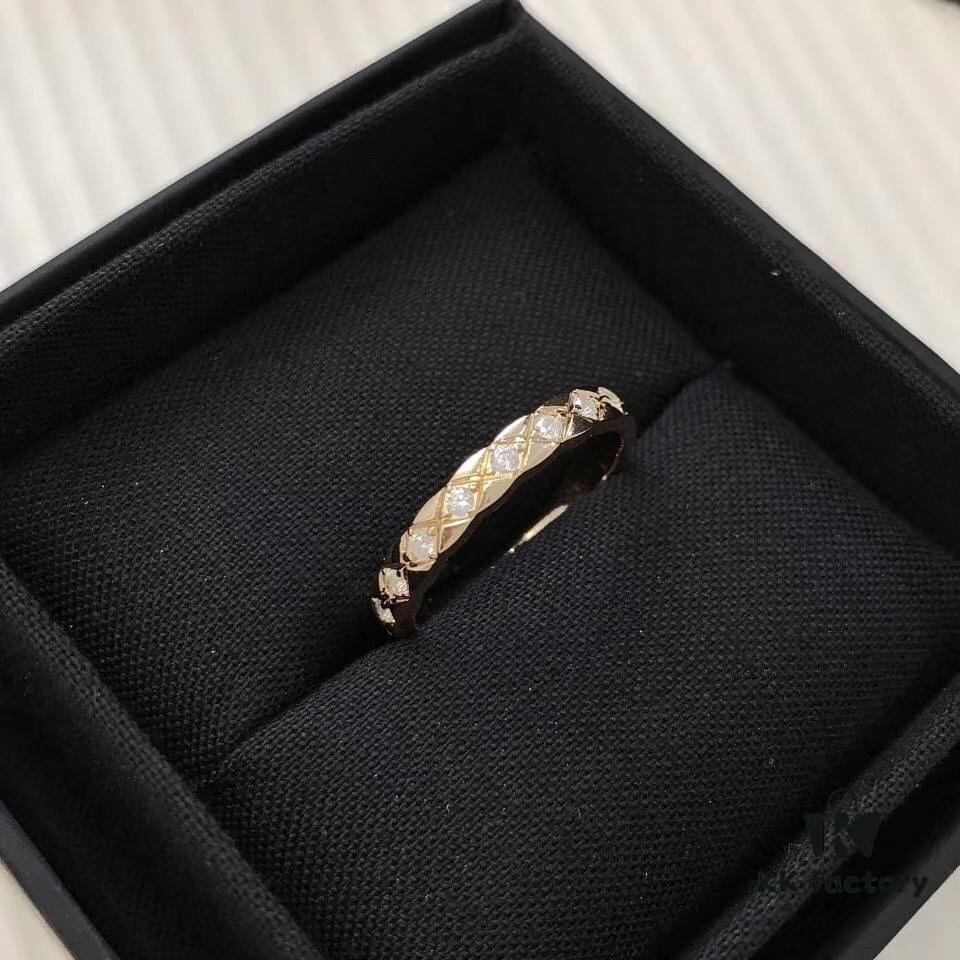 692fff7499f2d84055c8eb3b Chanel Quilted Full Diamond Ring Narrow Version, Currently the Hottest Fashion Item, Simple Style for Perfect Elegance