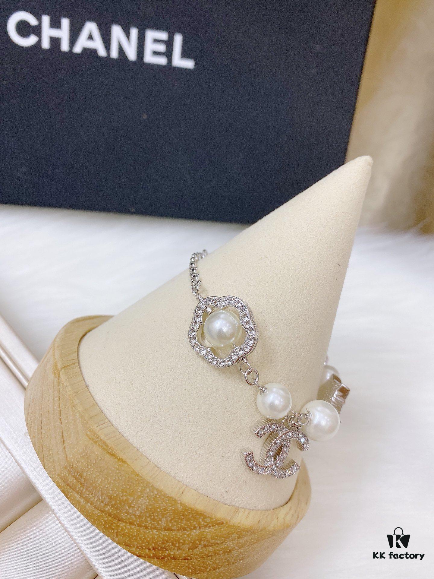 692fff8699f2d84055c8eb4d Chanel ZP Pearl Bracelet in Original Brass Material with Shell Beads