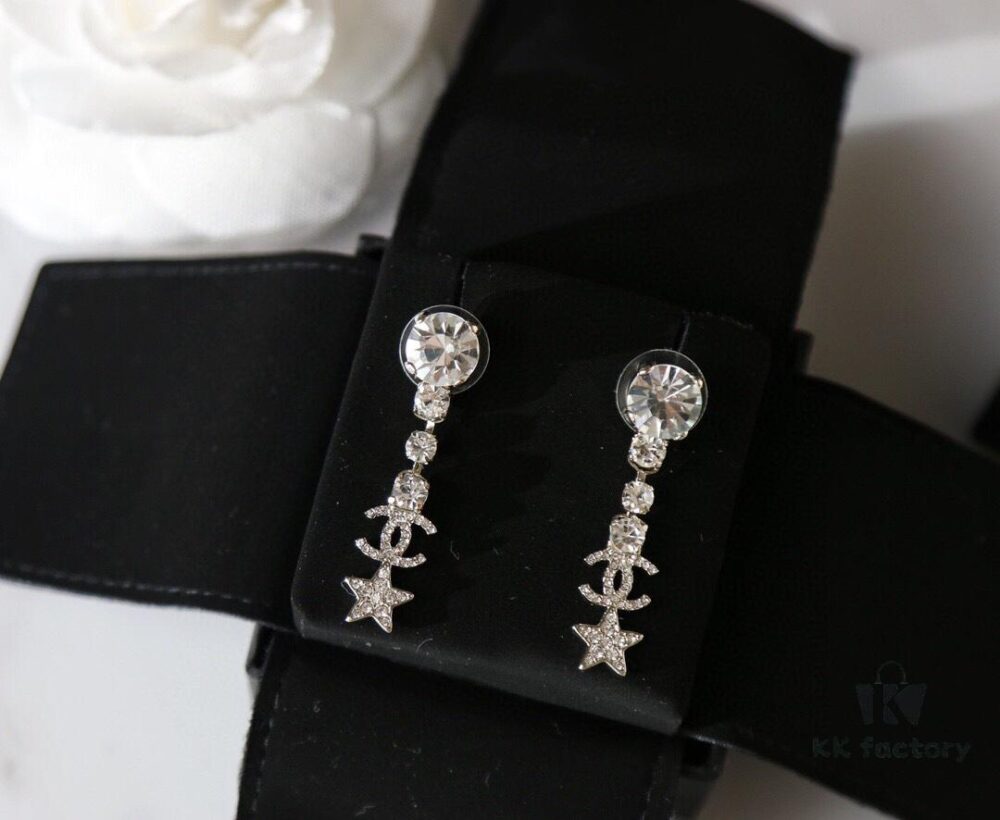 692fff9299f2d84055c8eb5d Chic Stud Earrings Bestseller Hot New Arrival