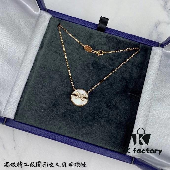 692fffee99f2d84055c8ebc8 New 925 Sterling Silver Plated with Gold CHAUMET Paris Jeux de Liens Harmony Round Mother-of-Pearl Pendant Necklace