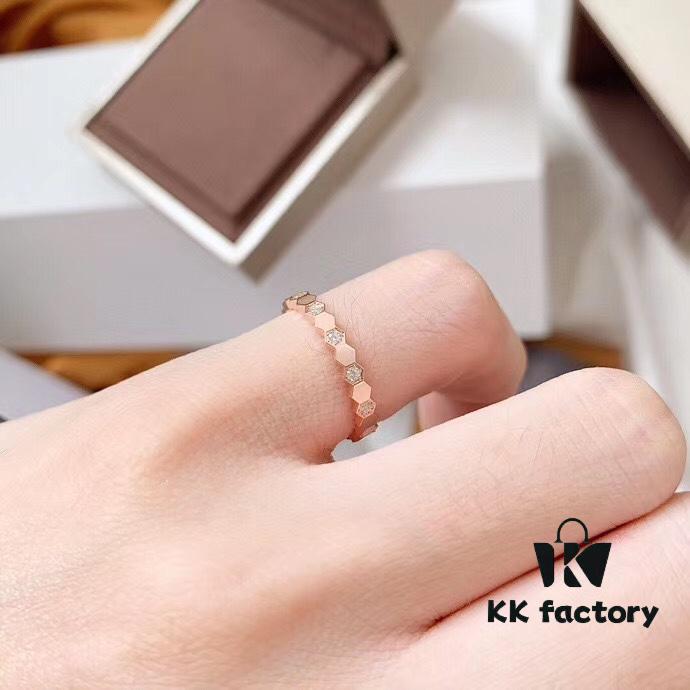 6930005699f2d84055c8ec32 Chaumet Paris Honeycomb Half-Diamond Ring