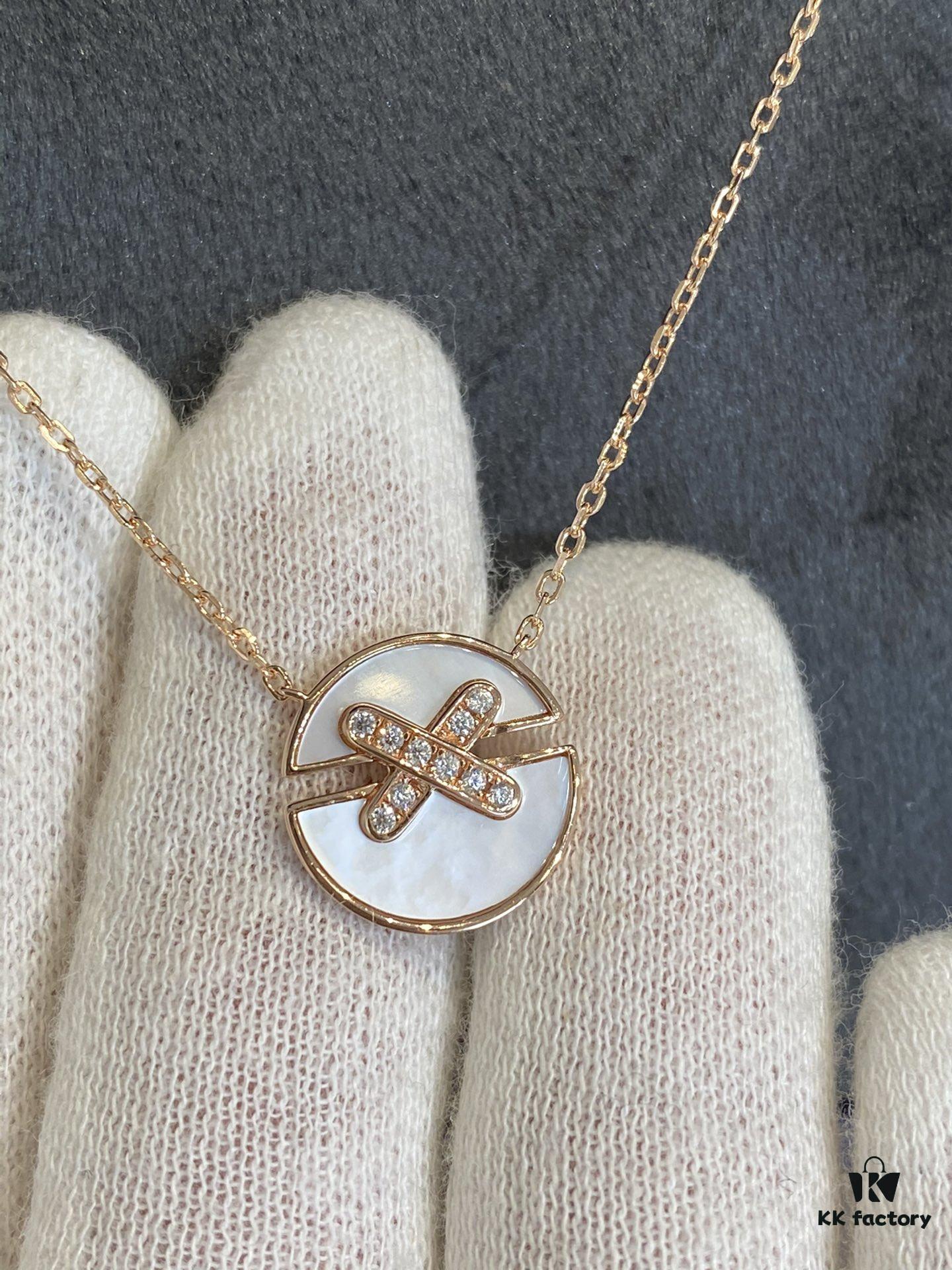 6930008c99f2d84055c8ec5c Spherical Harmony Necklace from CHAUMET, Small Crossed Circular Pendant, Symbolizing Perfect Union and Fulfilled Wishes