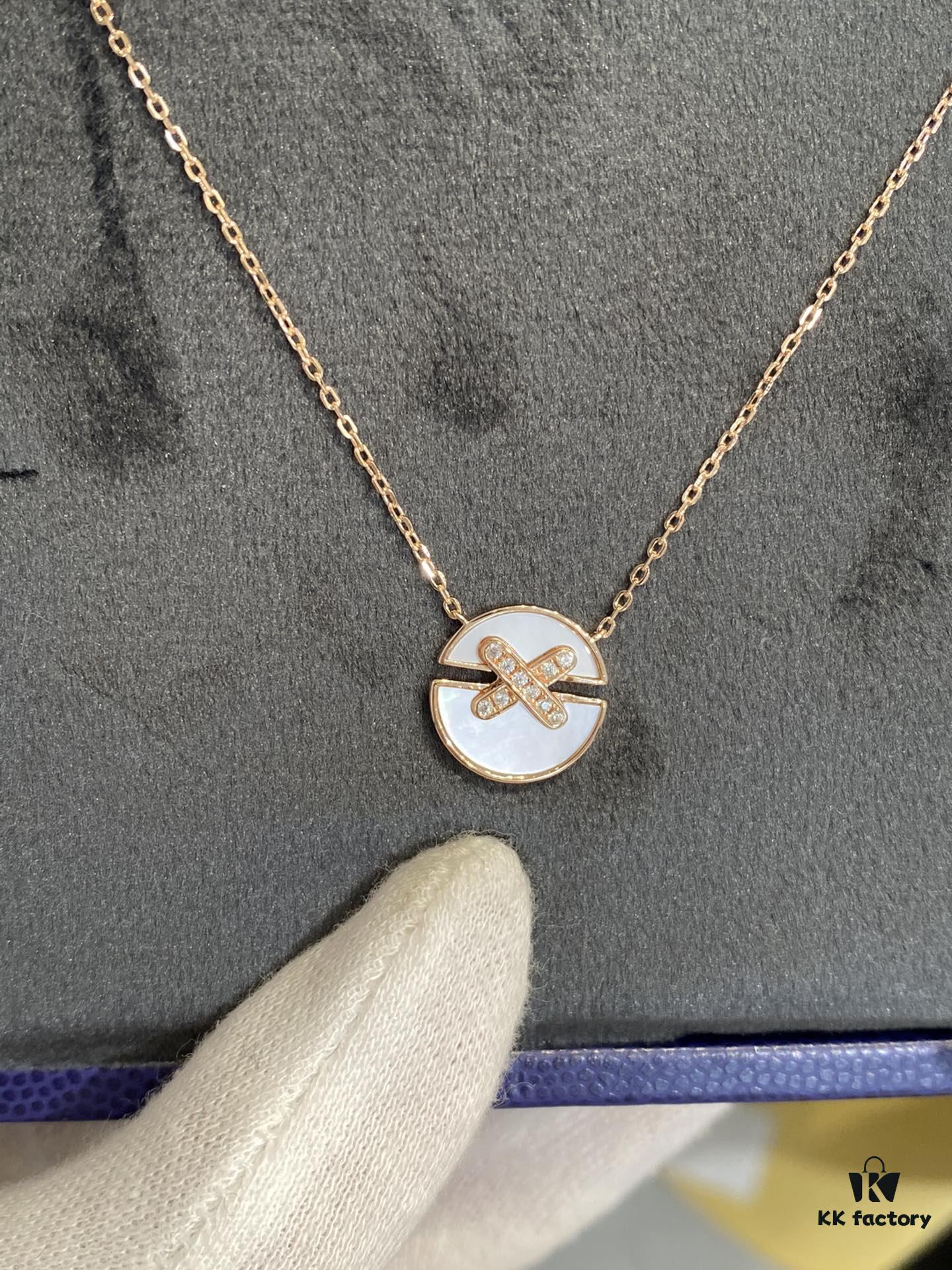 6930008c99f2d84055c8ec5d Spherical Harmony Necklace from CHAUMET, Small Crossed Circular Pendant, Symbolizing Perfect Union and Fulfilled Wishes