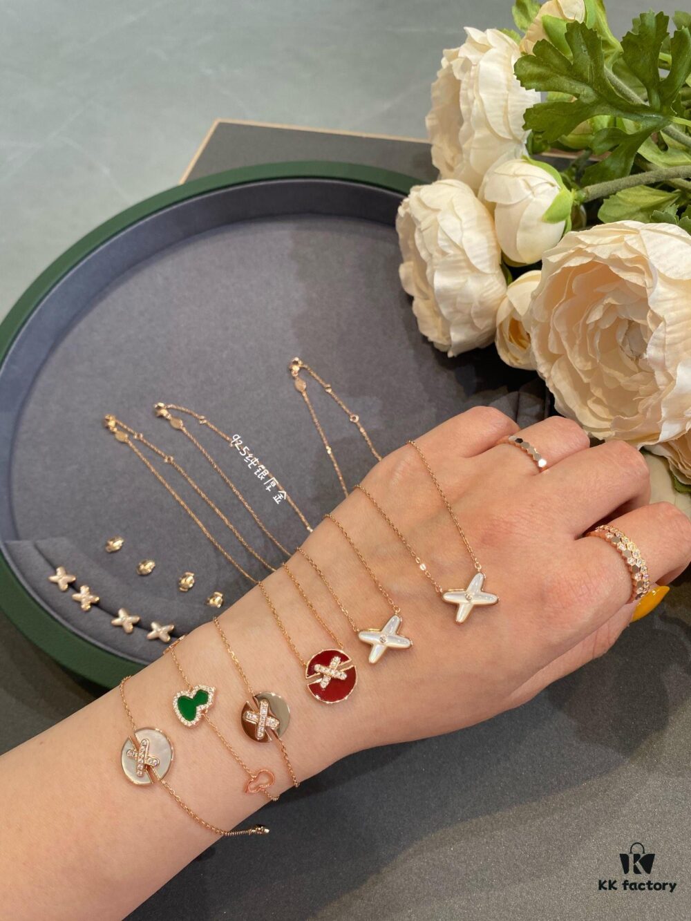 693000be99f2d84055c8ec9b Chaumet Paris Little Collection