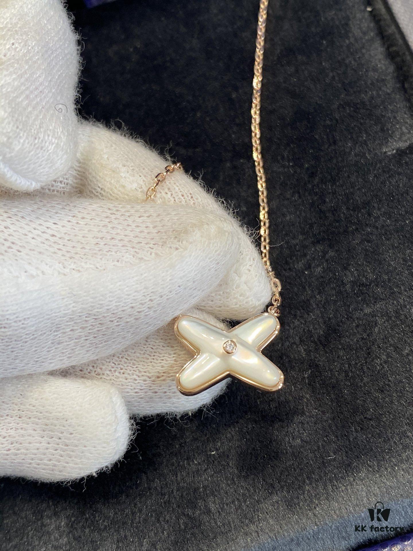 693000d099f2d84055c8ecb2 Cross Necklace in Rose Gold with White Shell, Chu Shang Meets Paris Elegance, 37.5-41.5cm, V-Gold Plated Thick Gold Finish, Paired with Natural Deep-Sea White Shell, Exquisitely Crafted on Both Sides, Individually Stone-Cut