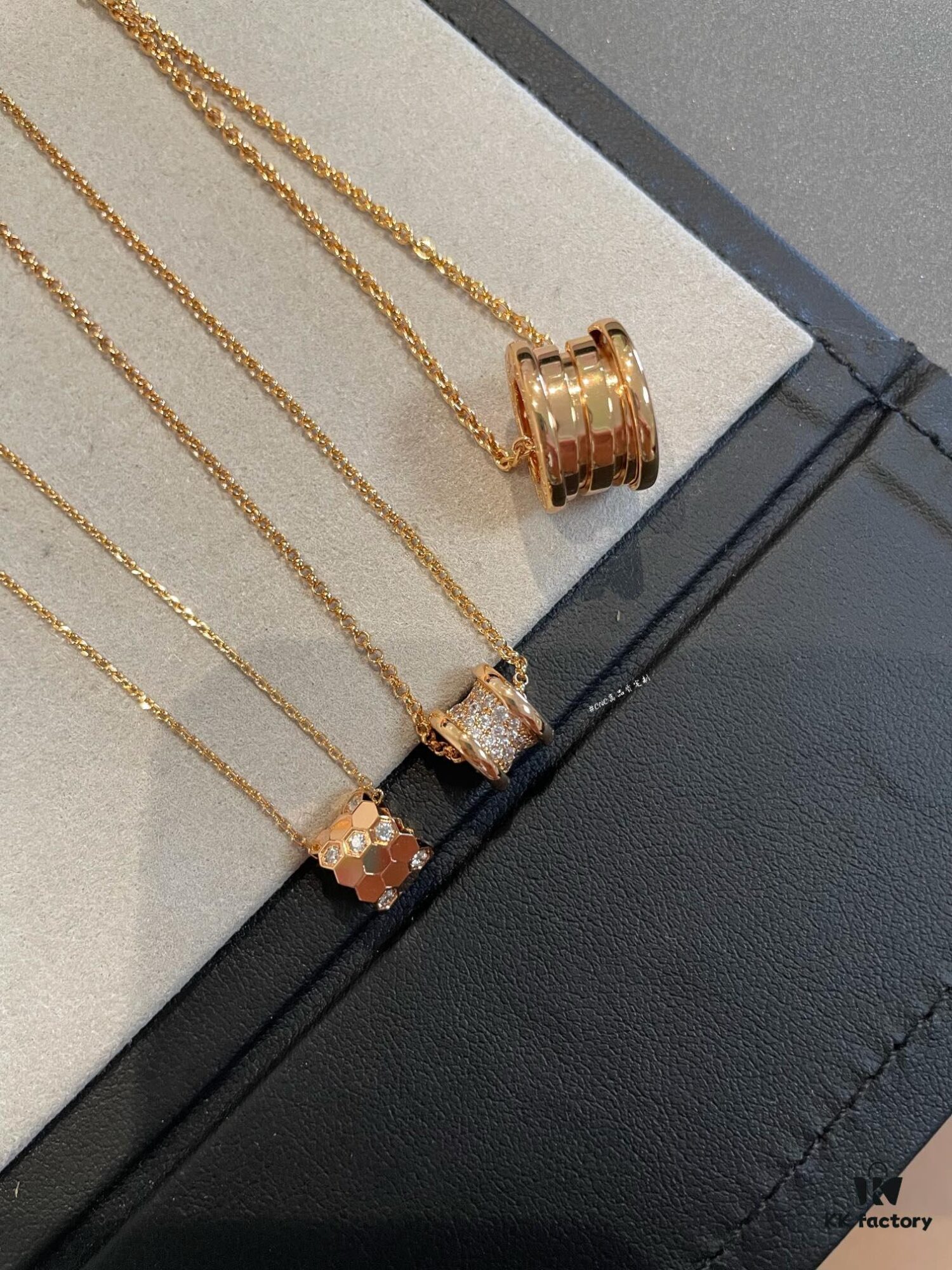 Bao Spring, Slim Waist, Honeycomb Small Cylinder Necklace