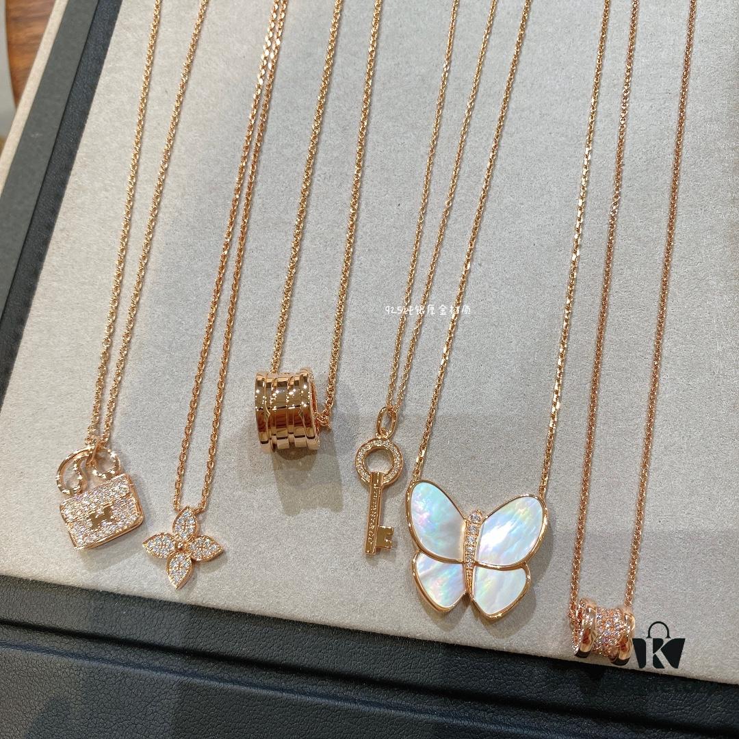 Exquisitely Crafted, Hand-Set Jewelry Technique