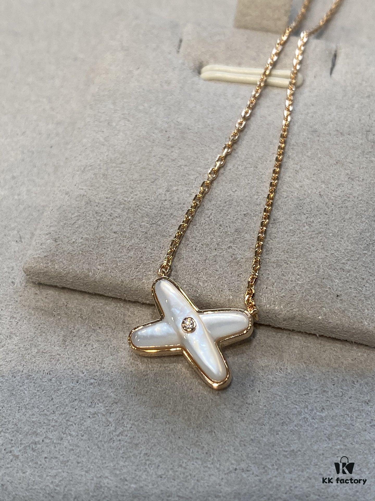693001bb99f2d84055c8ed91 Cross Necklace in Rose Gold with White Shell, Chu Shang Mei Paris, Palladium Plated + 0.5 Version, 37.5-41.5cm, Full V-Gold with Natural Deep-Sea White Shell, Individually Carved Stone Setting, Center Inlaid with Premium Silicon Titanium Material