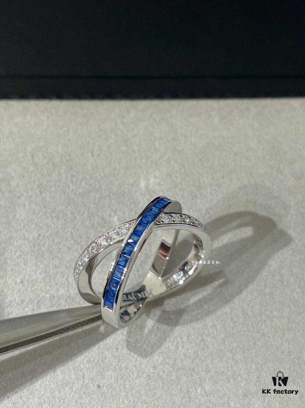 693001d999f2d84055c8edb2 CHAUMET Paris Jeux de Liens Harmony Sapphire Cross Ring, Latest Design, Eye-Catching and Skin-Brightening Color