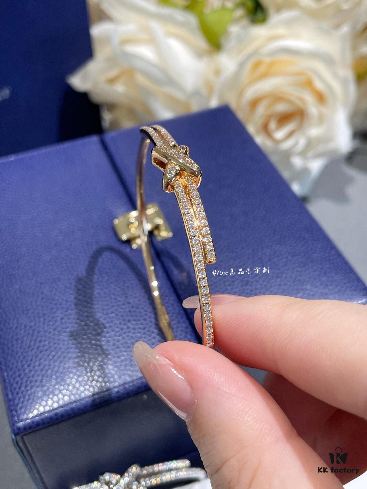 693001ee99f2d84055c8edcd CHAUMET Jeux de Liens Harmony Full Diamond Bracelet in Rose Gold and White Gold