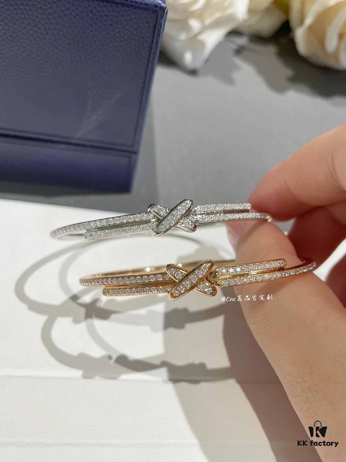 693001fb99f2d84055c8edd9 CHAUMET Jeux de Liens Harmony Full Diamond Bracelet in Rose Gold and White Gold