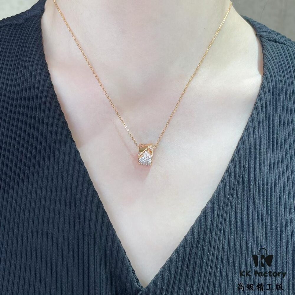 693001fd99f2d84055c8eddb CHAUMET Liens de Vie Wide Full Diamond X Necklace
