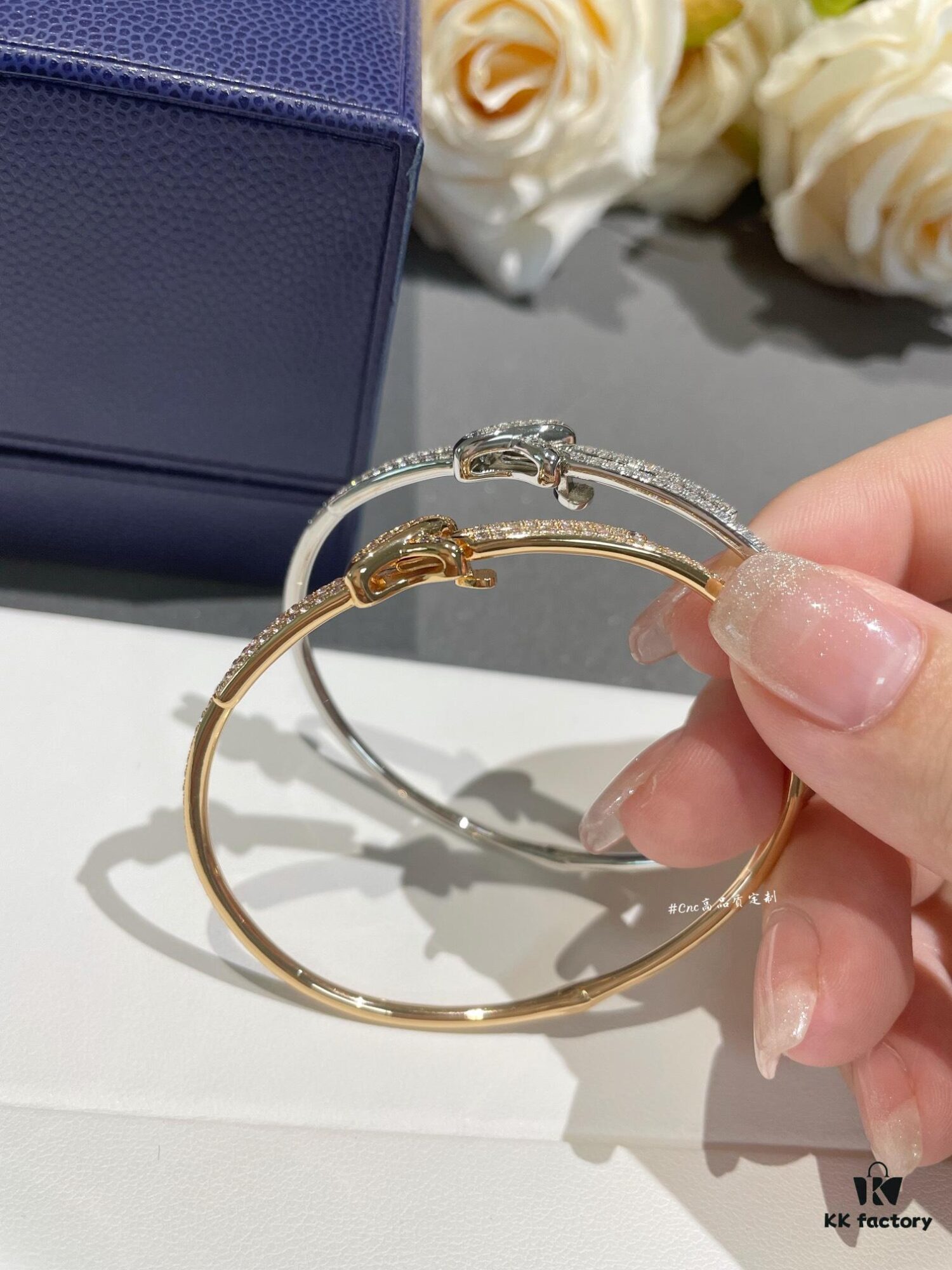 693001fd99f2d84055c8eddc CHAUMET Jeux de Liens Harmony Full Diamond Bracelet in Rose Gold and White Gold
