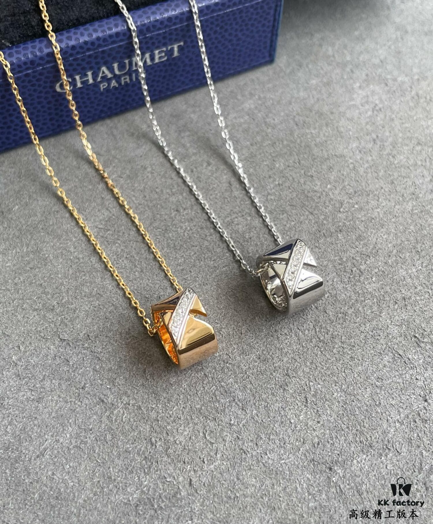 6930020699f2d84055c8ede6 CHAUMET Liens d'Amour Wide Smooth X Necklace