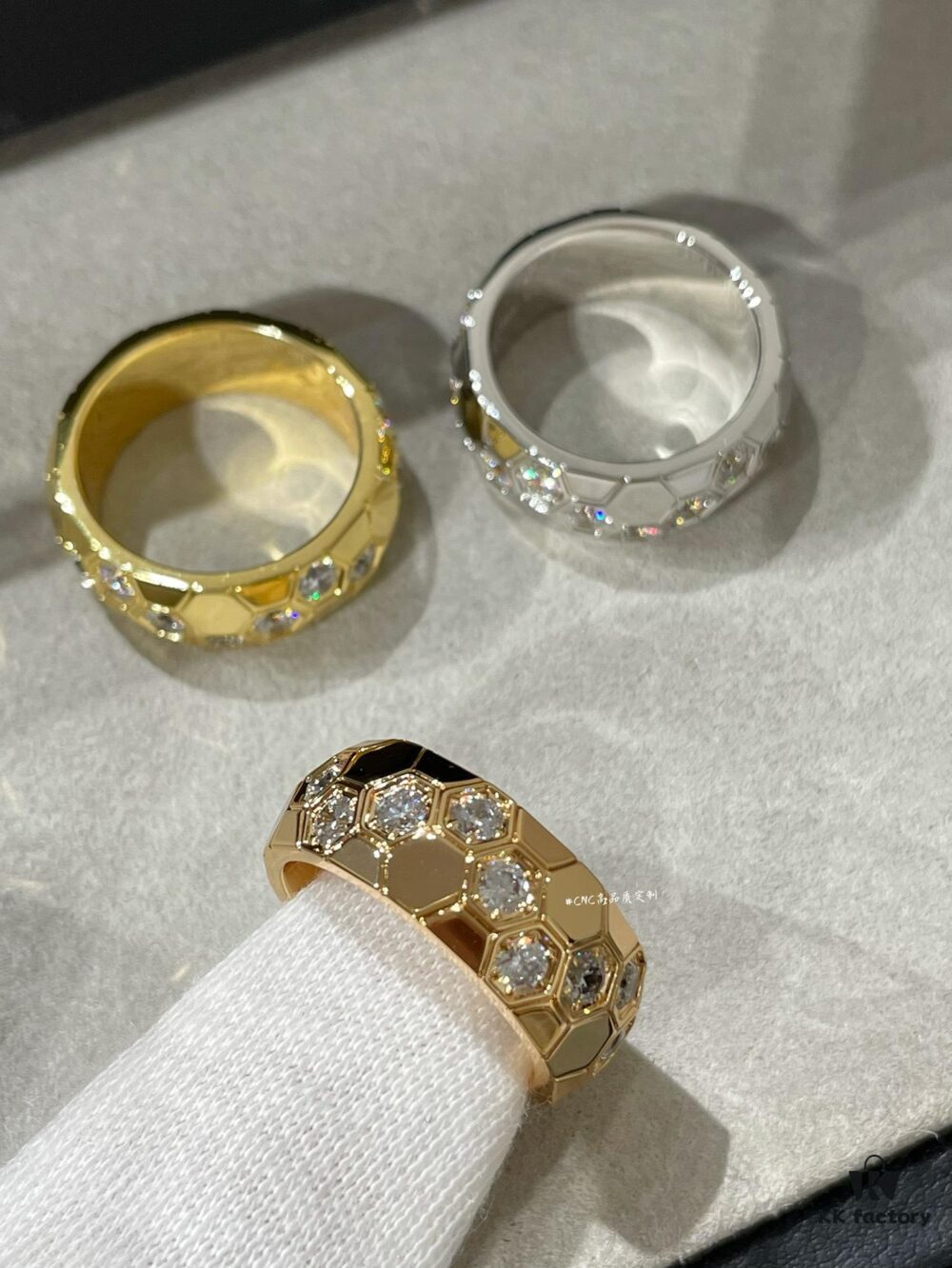 6930022399f2d84055c8ee10 Super exquisite! Actual photos showing the inner circle logo