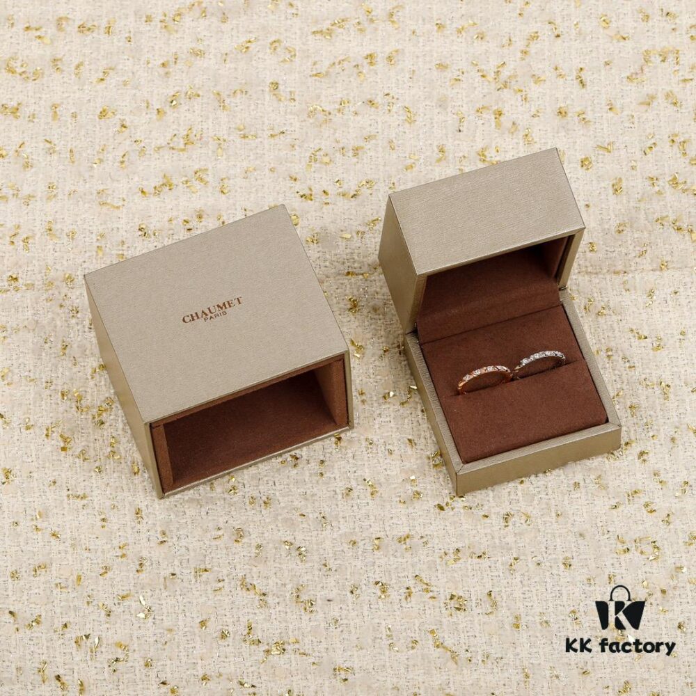 6930025599f2d84055c8ee59 Xuan Aifangdeng Eight-Diamond Ring, an Overlooked Treasure with Timeless French Elegance