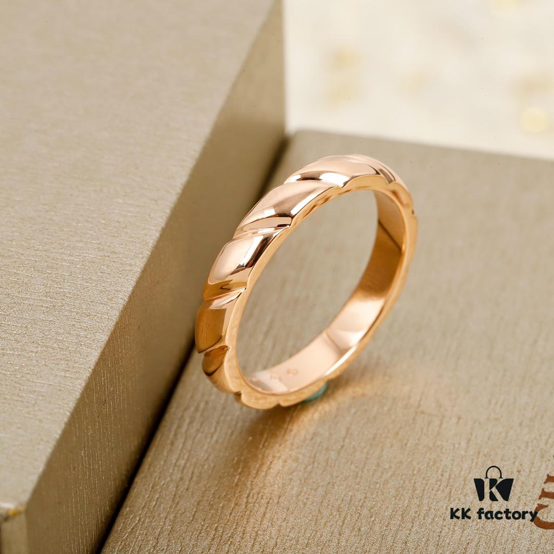 6930025a99f2d84055c8ee60 Spiral Vendôme Diamond-Free Ring, a Hidden Treasure of French Elegance