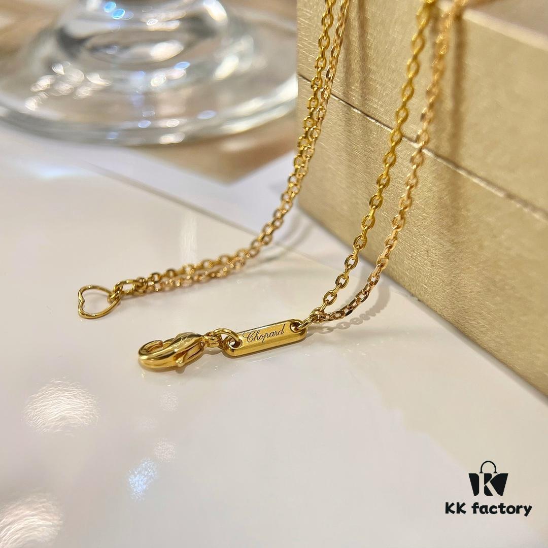 Minimalist Elegance with a Touch of Youthful Charm: Chopard Happy Diamonds Necklace