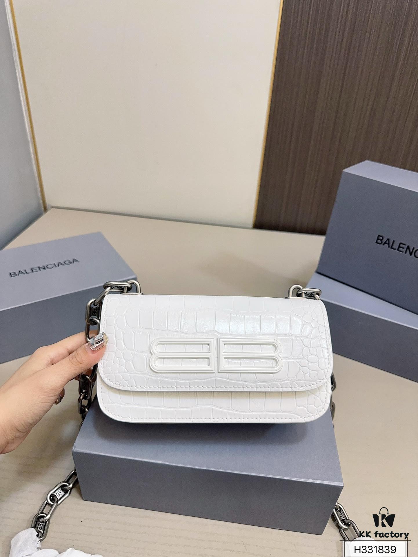 693002b312f62673a6faabfa Box Dimensions 20 13