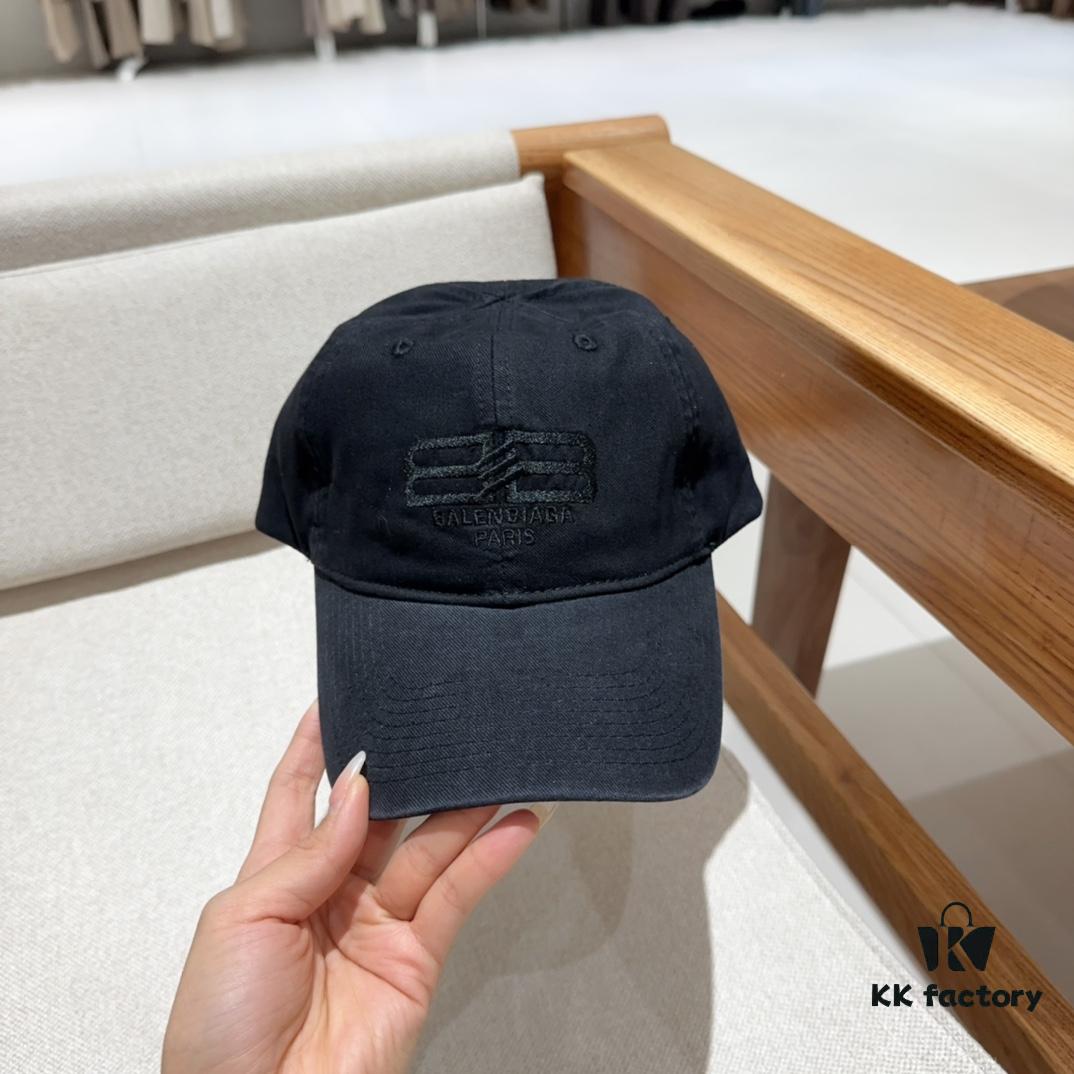 693002d812f62673a6faac5a BALENCIAGA Spring New Arrival Stylish Baseball Cap, Highly Breathable, Suitable for All Seasons