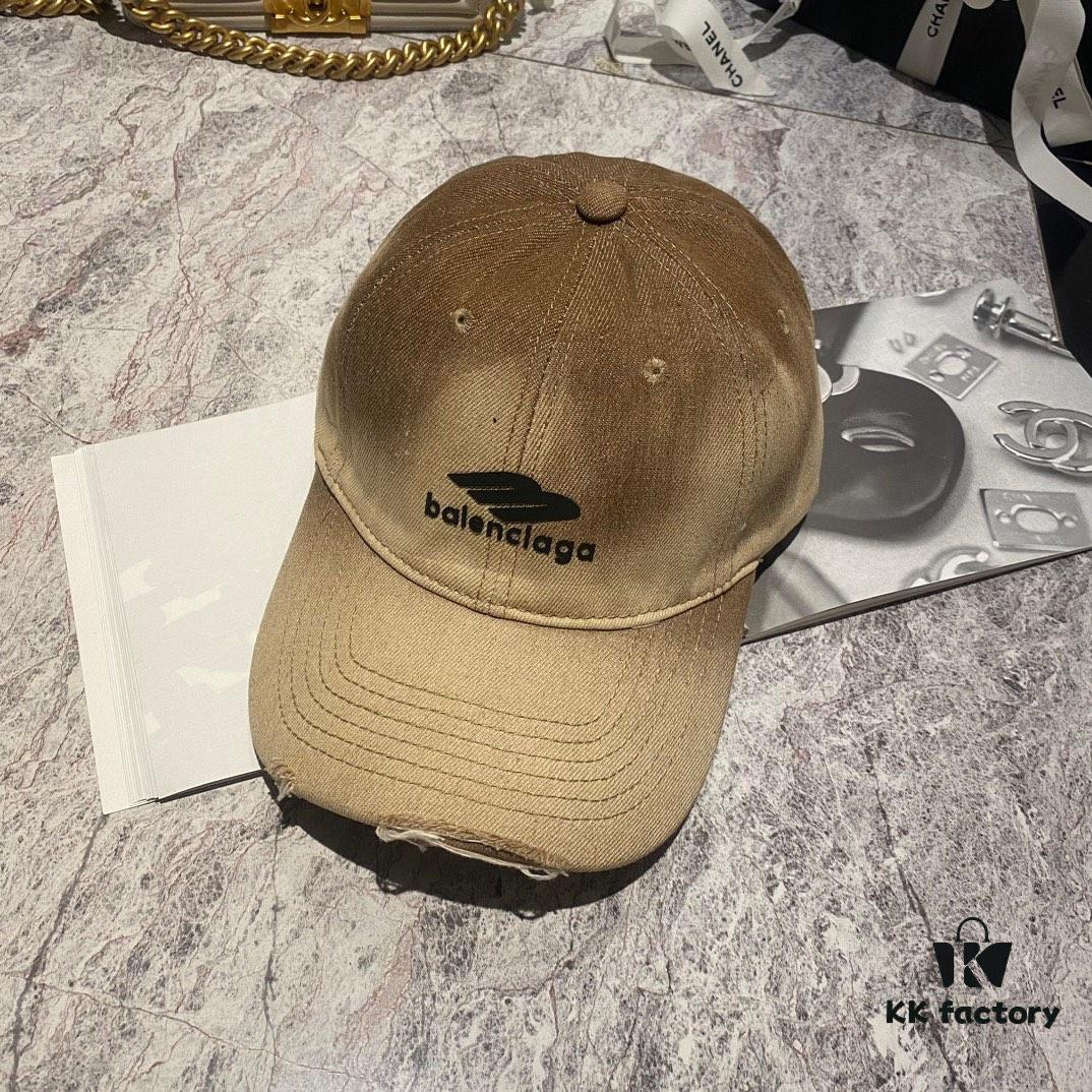 693002db12f62673a6faac61 Balencia ~ New Washed Baseball Cap