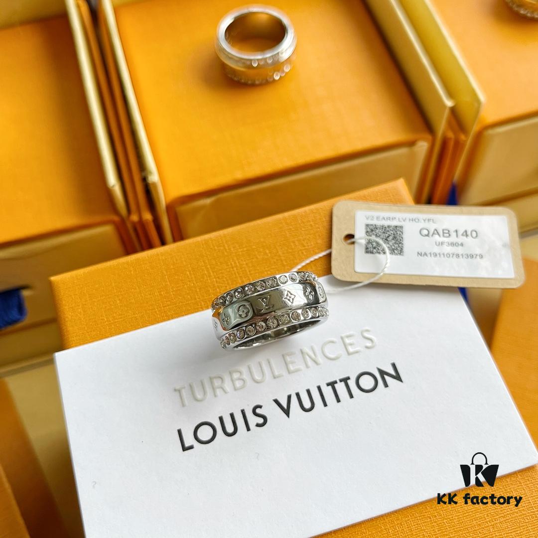6930030512f62673a6faacac Louis Vuitton Couple's LV Ring, Unique Retro-Futuristic Design, Must-Have for Fashion-Forward Women