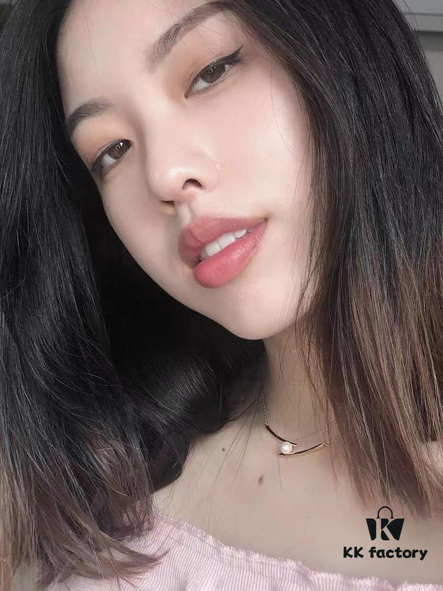 6930038712f62673a6faadc0 He Fang Chopstick Collar Necklace, Lightweight Luxury Minimalist Design with Lustrous Freshwater Pearl, Chic and Versatile Accessory