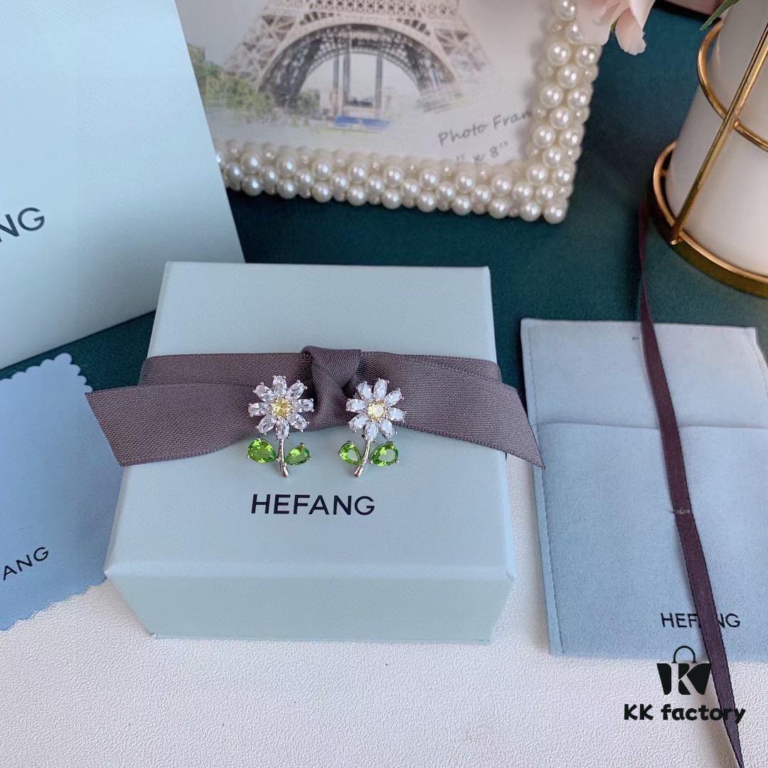 6930038712f62673a6faadc2 HEFANG Most Popular Anti-Allergy Flower Stud Earrings