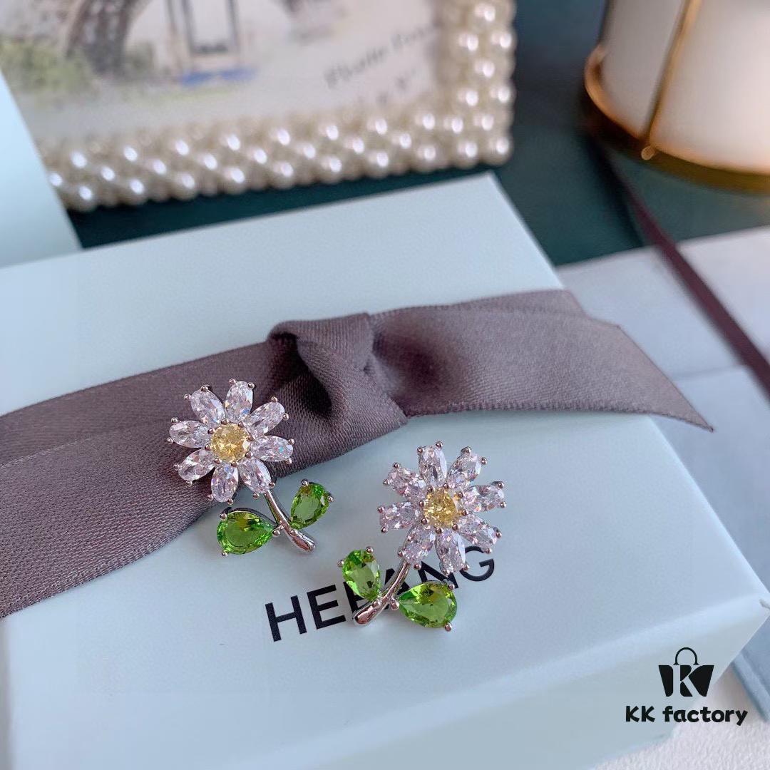 6930038a12f62673a6faadc5 HEFANG Most Popular Anti-Allergy Flower Stud Earrings