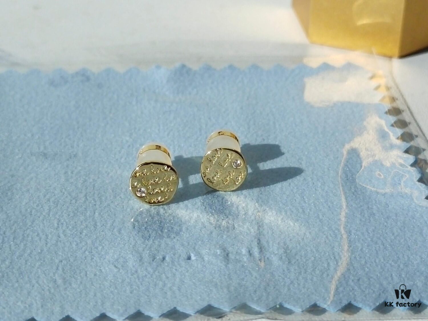 693003c712f62673a6faae21 HEFANG x Peter Rabbit Confession Cookie Stud Earrings