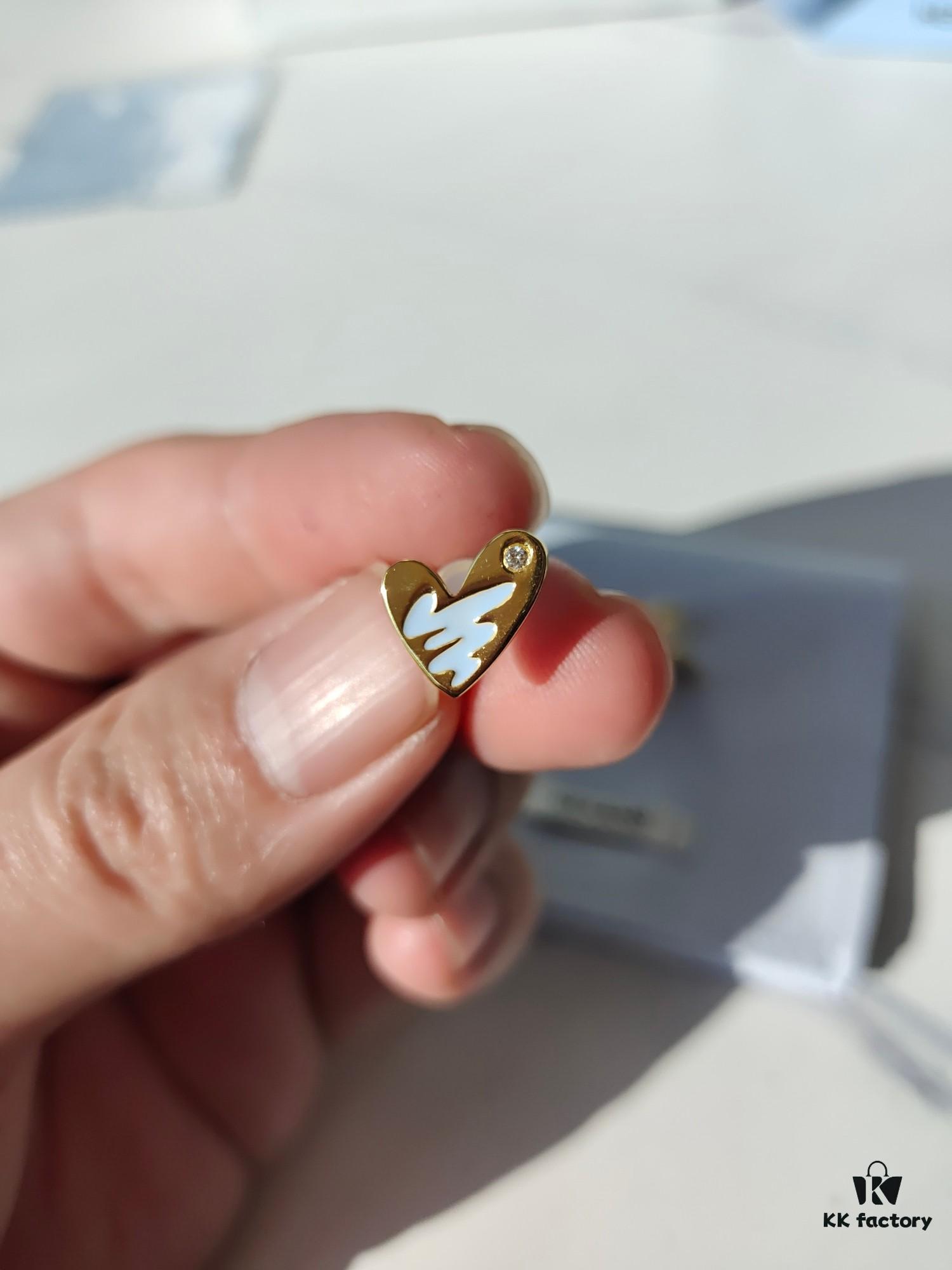 693003da12f62673a6faae43 HEFANG Artistic Béatrice Rabbit Oil-Painted Heart Stud Earrings