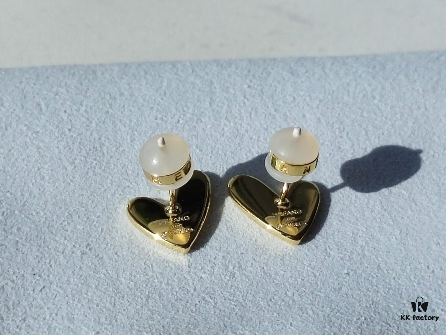 693003e212f62673a6faae4f HEFANG Artistic Rabbit Love Heart Enamel Stud Earrings