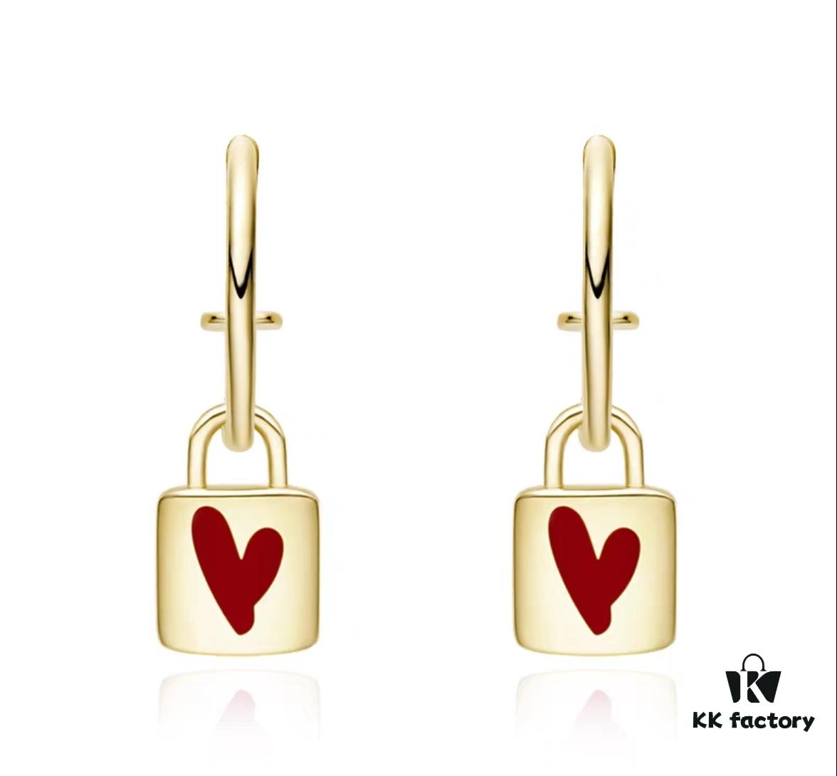 Rabbit Year New Arrival: He Fang Bide Tu Gao Bai Xiao Fang Lock Earrings