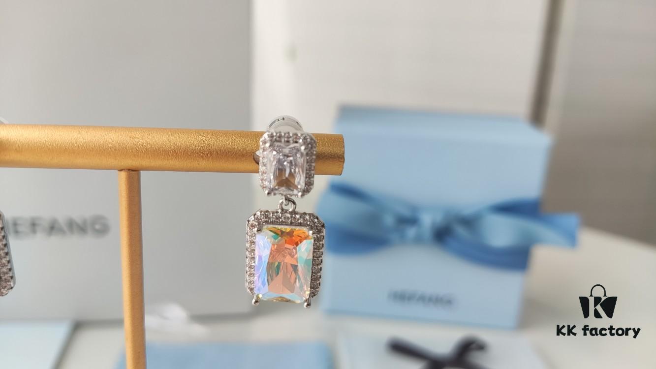 6930048212f62673a6faafba HEFANG Aurora Sugar Cube Earrings