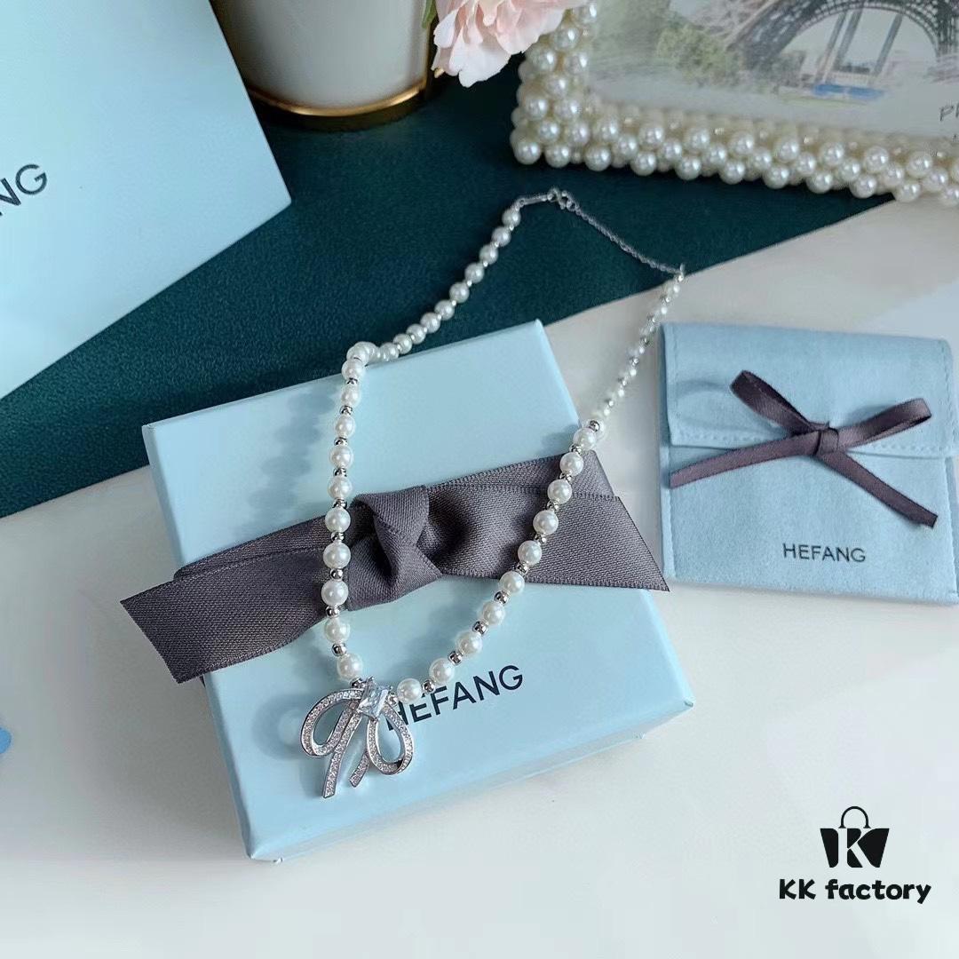 693004c112f62673a6fab055 HeFang Jewelry Elizabeth Necklace - Bow Pendant Luxury Wedding Collar Chain, 42cm Adjustable