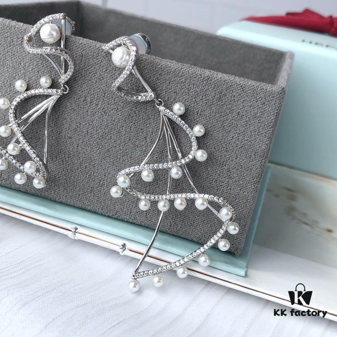693004d512f62673a6fab08f HEFANG Jewelry Ballet Rotating Earrings
