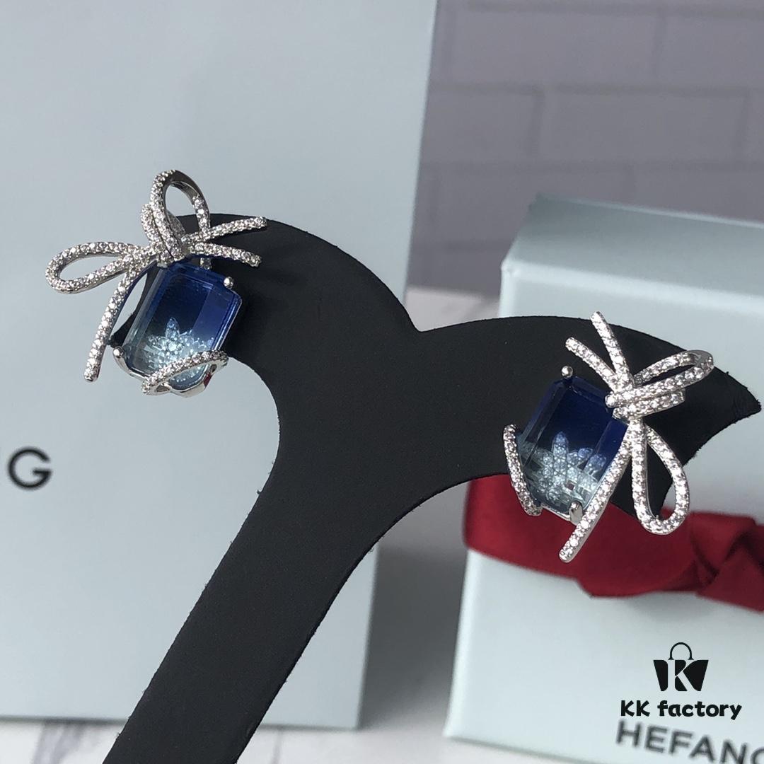 693004da12f62673a6fab09b HEFANG Jewelry Ice Blue First Snow Earrings
