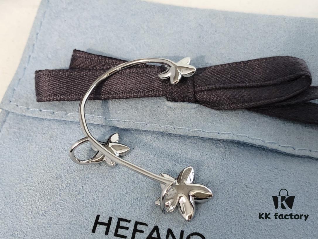 693004eb12f62673a6fab0c0 HEFANG Jewelry Frangipani Huggie Earrings