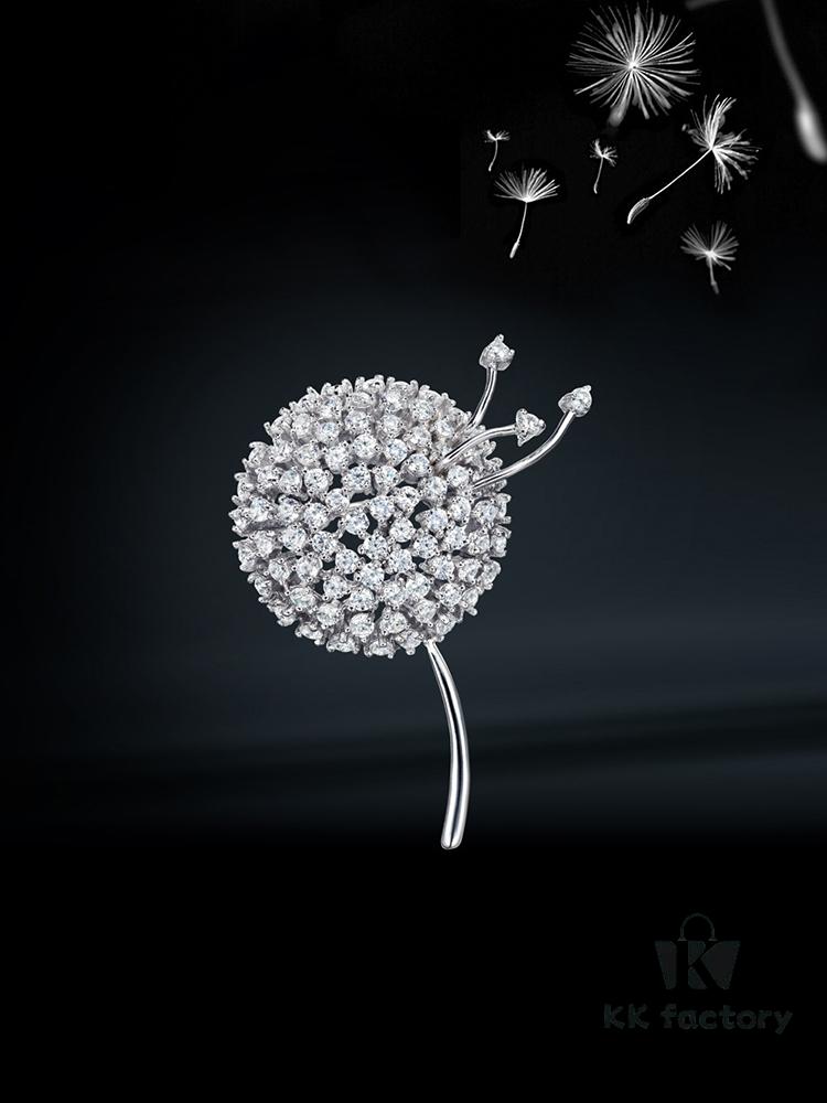 Dandelion Brooch by He Fang