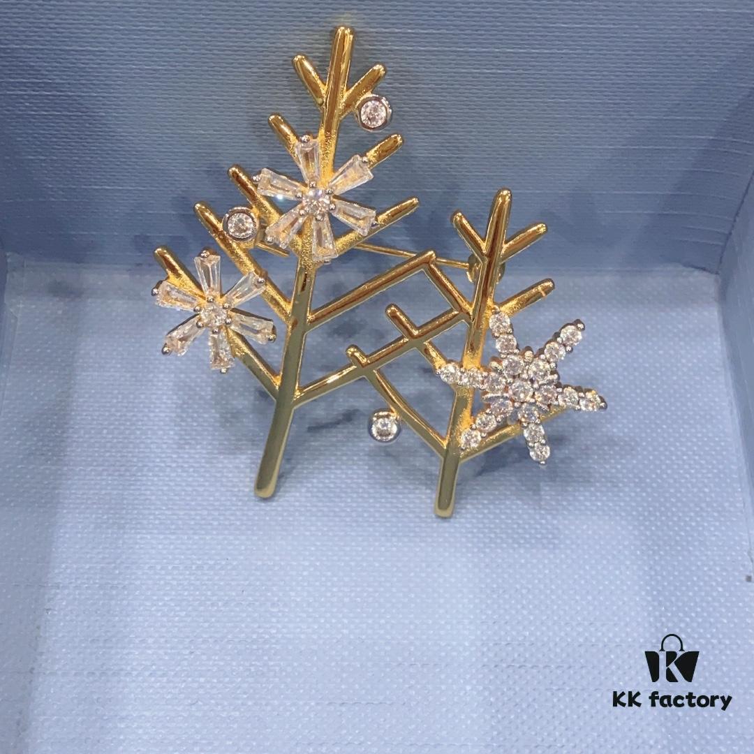 What Direction Leaf Brooch