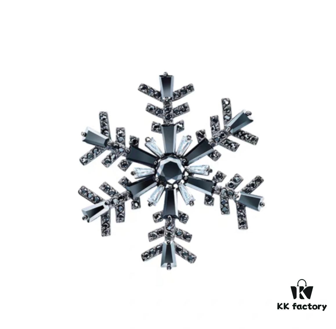 He Fang Black Snowflake Brooch