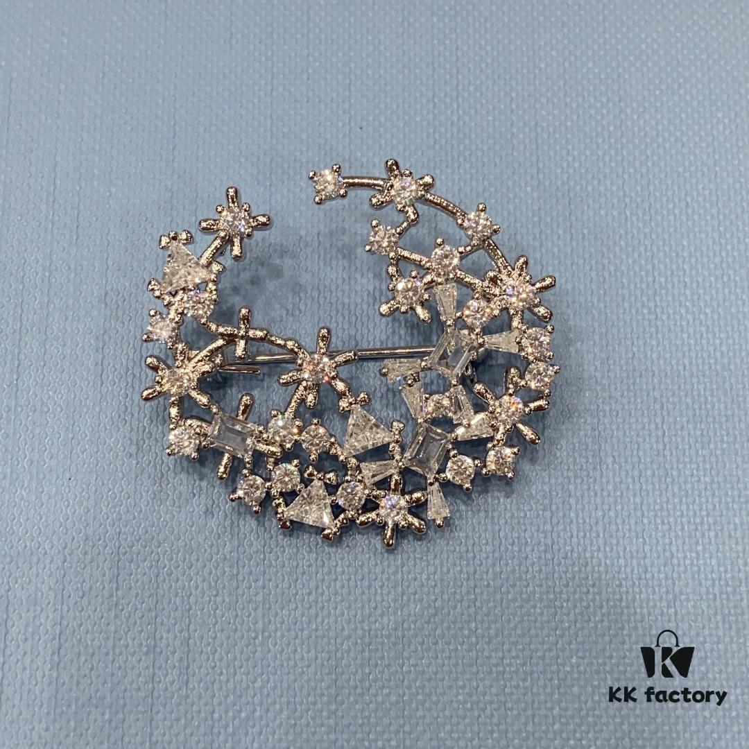First Snow of He Fang Brooch