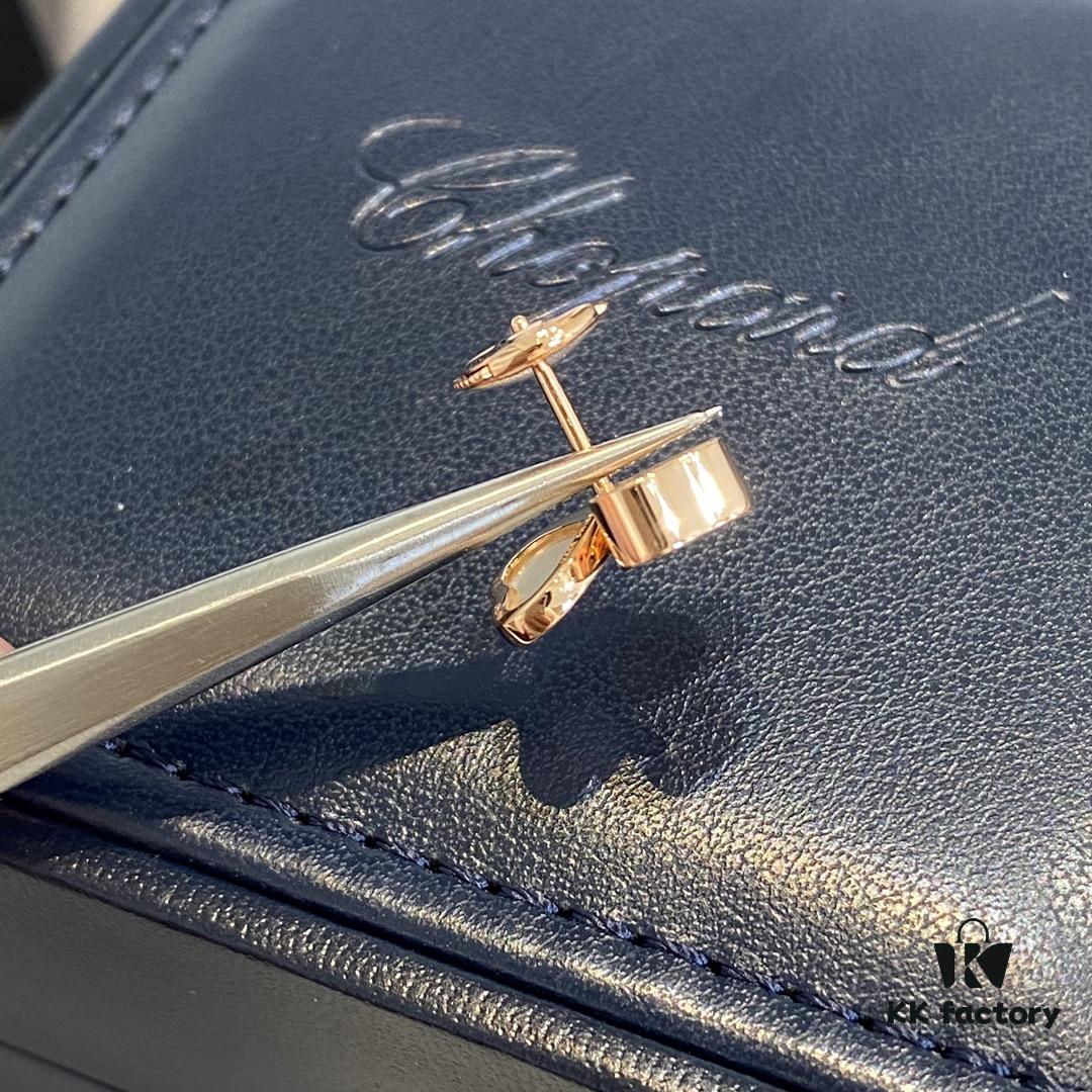 6930063b12f62673a6fab25e Chopard Happy Hearts Wings Series Pendant with Movable Diamond and Mother-of-Pearl Hearts