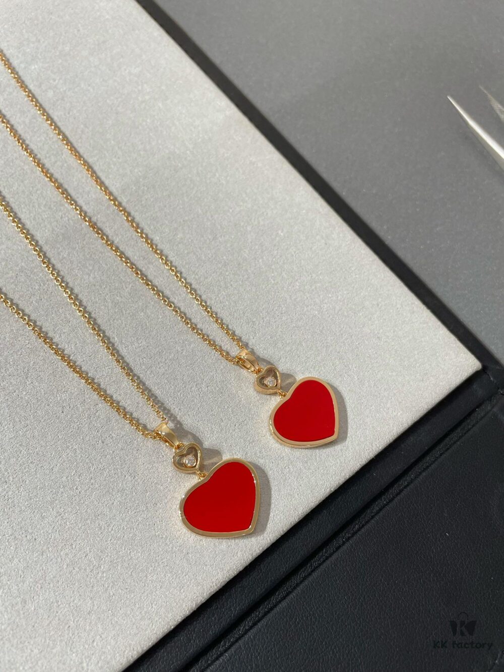 6930065312f62673a6fab27f Chopard Heart Necklace with Happy Diamonds - Classic Collection ❤ New Year Red