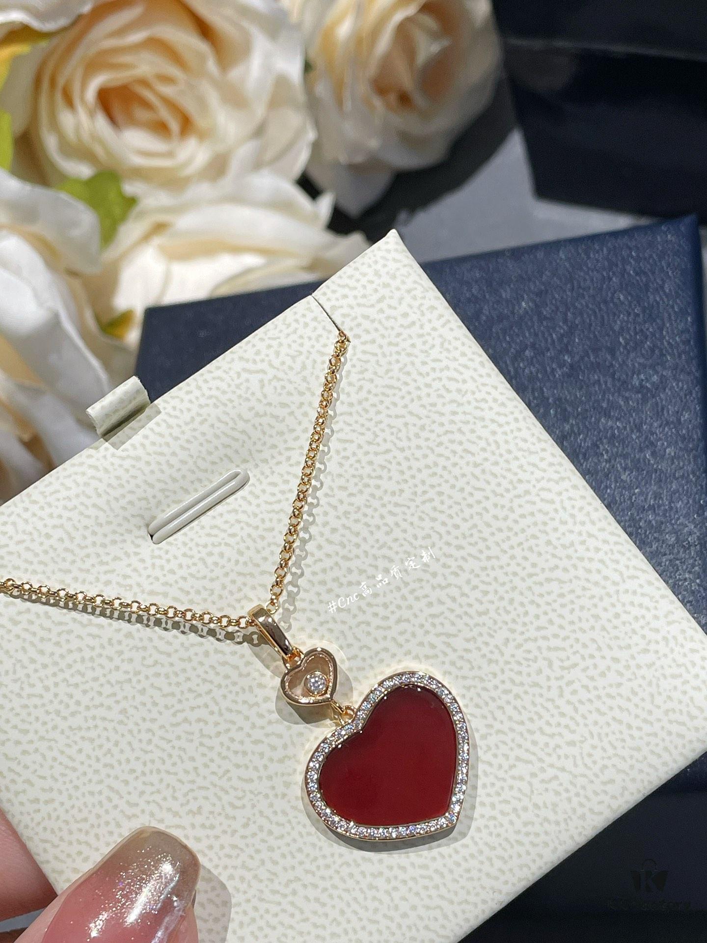 693006ad12f62673a6fab2ef Chopard Happy Hearts Series Heart Necklace with Moving Diamond